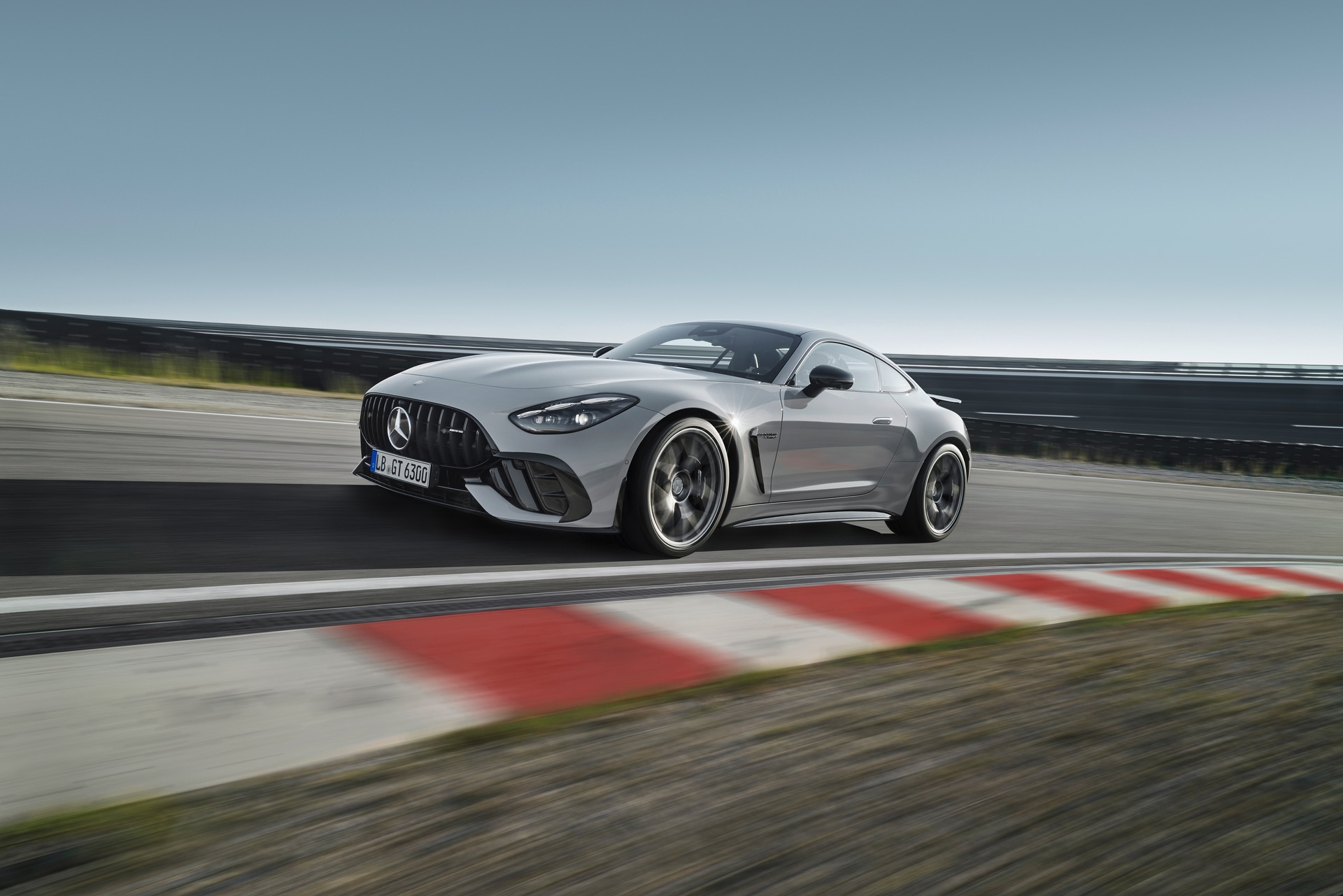 Mercedes logo